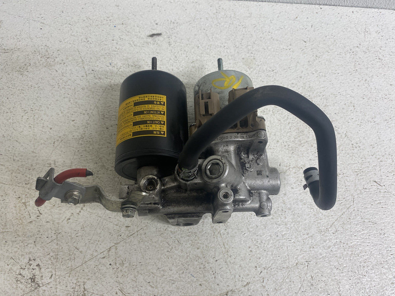 2013 Toyota Prius V Electric Power Brake Booster Cylinder Pressure Regulator