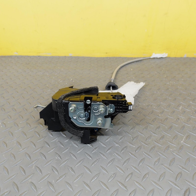 2024-2025 HYUNDAI SANTA FE REAR LEFT DOOR LATCH LOCK ACTUATOR OEM 81410P6000