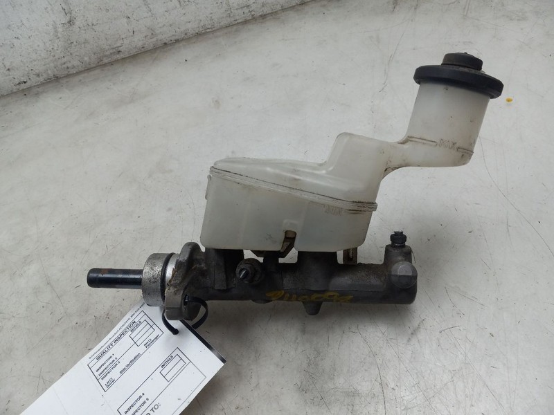 04 05 TOYOTA RAV 4 2.4L BRAKE MASTER CYLINDER WITH SKID CONTROL