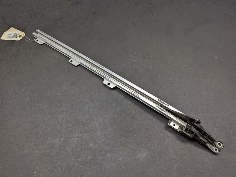 Rear Right Panoramic Sunroof Rail 2019 Ford EDGE FT4B-R50134-BB 2015-2020 2021