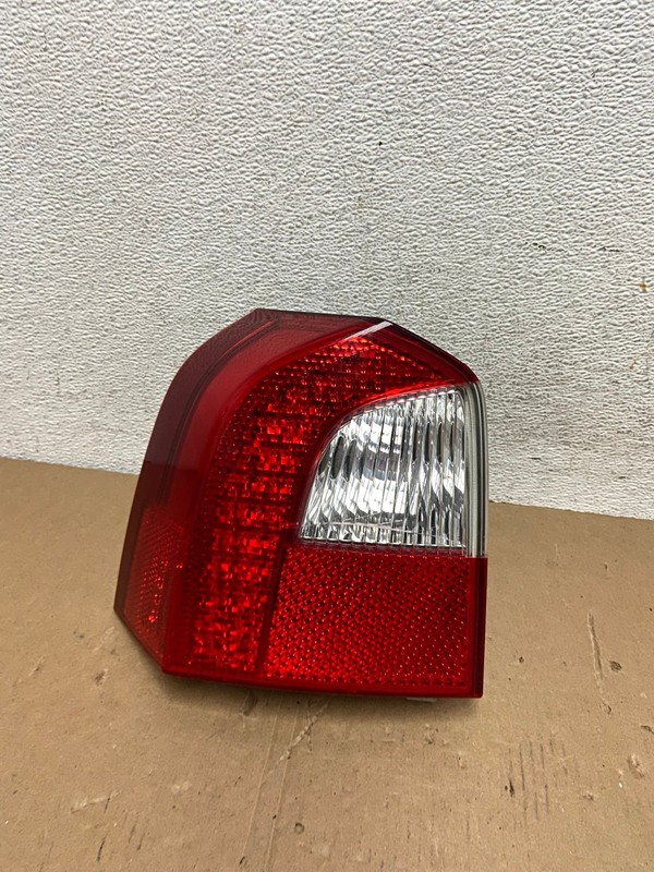 2008 to 2013 Volvo XC70 V70 Left Driver LH Tail Light Lower Oem AD7888 LK