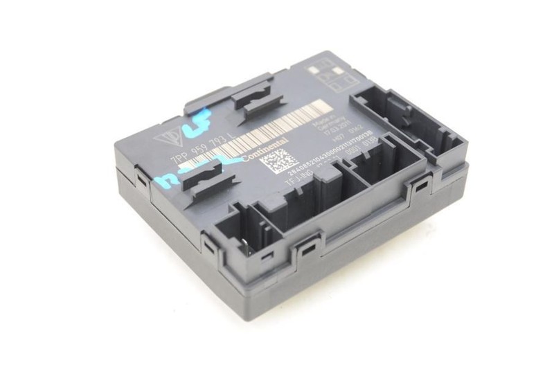 2011-2014 Porsche Cayenne Driver Left Front Door Control Module 7PP959793L