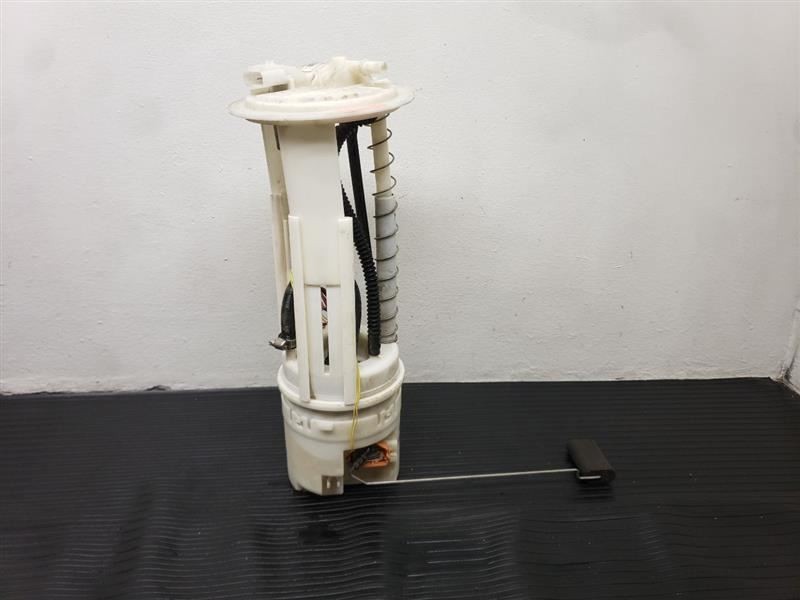 2007 Jeep Liberty Fuel Gas Pump Assembly OEM 68011583AA