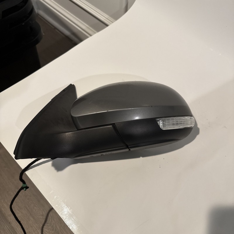 OEM 2009-2011 Volkswagen Tiguan 2.0L Left Driver Side Gray Door Mirror Power