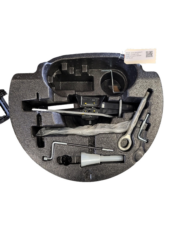 Used Oem Maserati Jack Assy w/ Tools & Storage Box for 2014-2018 Ghibli 3.0L AWD