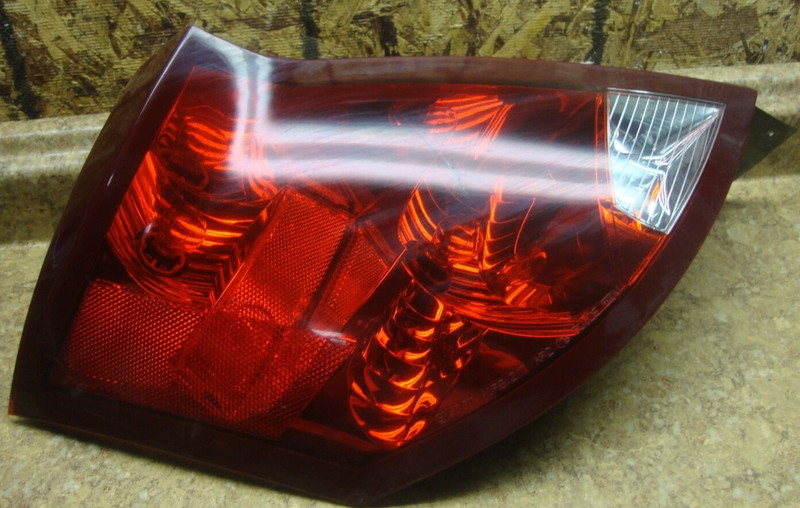 2006 Saturn Ion Level 3 Left Back Rear Tail Light Brake Taillight Brakelight 06
