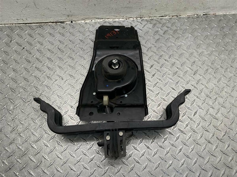 08-20 DODGE GRAND CARAVAN TOWN & COUNTRY SPARE WHEEL CARRIER ASSM OEM 5109667AG