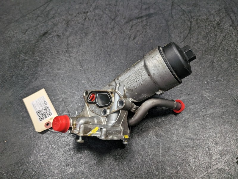 Engine Oil Filter Housing 2019 Chevrolet Sonic 55566784 2012 2013 2014 - 2020