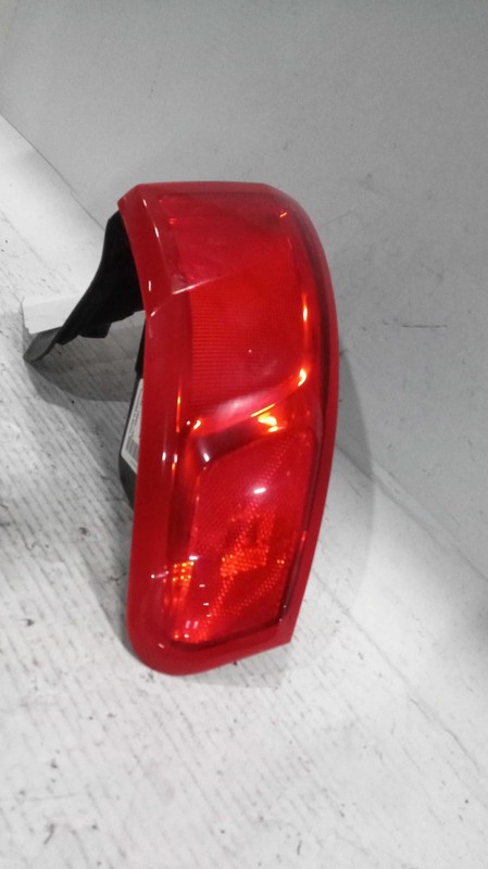 2015 Lincoln MKT Left Tail Light Assembly White Used 394589 127K Miles