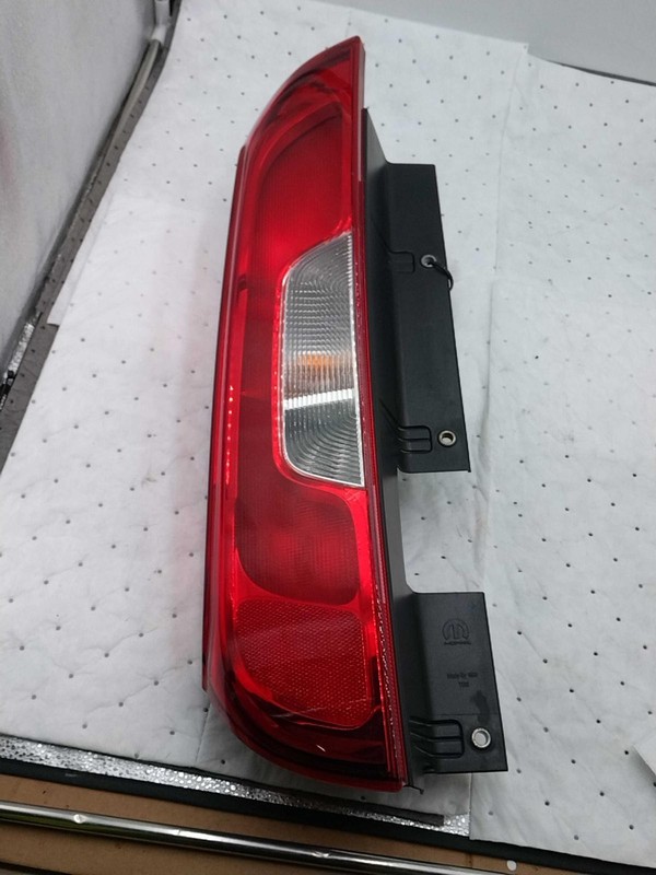 2018 RAM ProMaster City Left Tail Light Assembly White OEM 75321 149K Miles