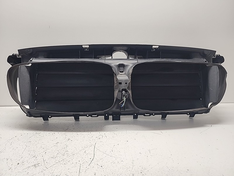 720078718 | 11-16 BMW F10 535IX FRONT RADIATOR SUPPORT AIR SHUTTER DUCT OEM SDN