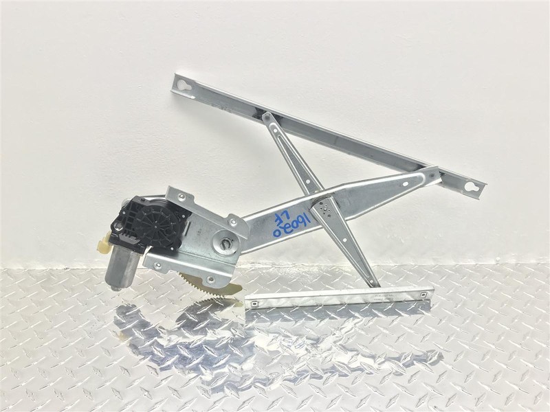 2004-2006 DODGE DURANGO FRONT DRIVER LEFT DOOR POWER WINDOW REGULATOR OEM