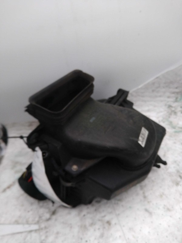 2013 Ford Explorer Air Cleaner Assembly OEM Black Used 195K Miles AA5Z9A600B