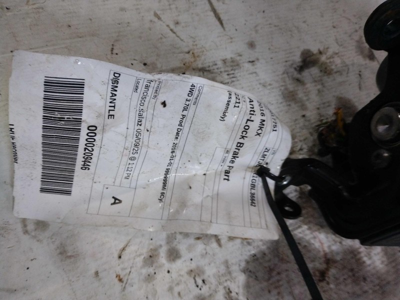 2016 Lincoln MKX ABS Pump & Motor Assembly OEM 478556, 107k Miles, Red