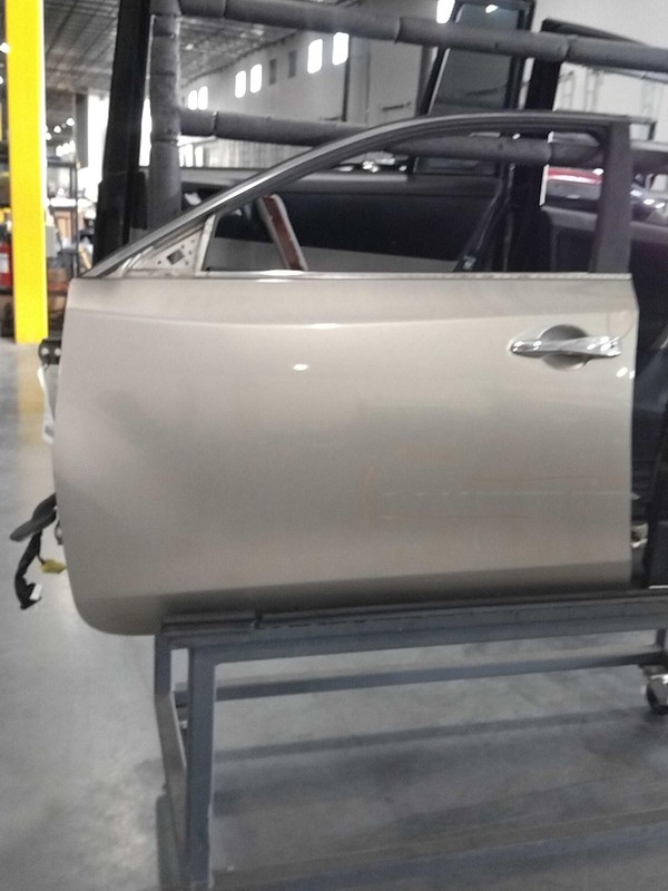 2015 Nissan Altima Front Left Door Tan OEM Used 143K Miles KAH SAHARAN STONE
