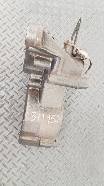(96-00) GMC Chevy Pickup 7.4L Engine Alternator Pump Mount Bracket OEM 10237281