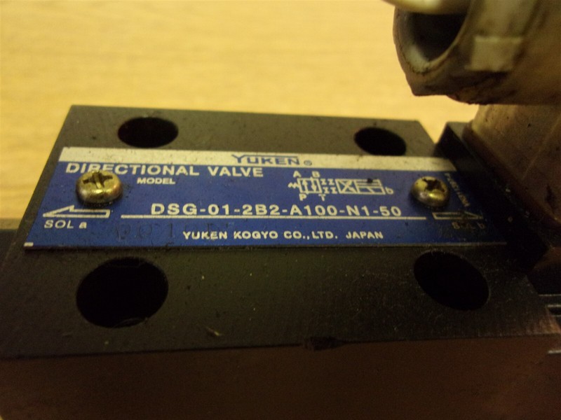 Yuken Directional Valve DSG-01-2B2-A100-N1-50 *FREE SHIPPING*
