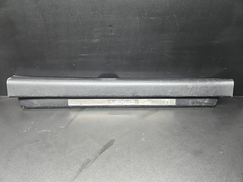 10-15 Lexus IS250 IS350 FRONT RIGHT DOOR SILL PANEL SCUFF PLATE STEP COVER OEM