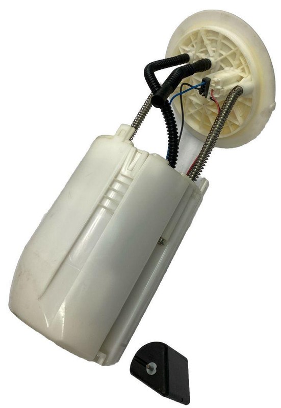 Toyota Tacoma fuel pump 2016 to 2023 2.7L 4 cyl complete assy OEM 7702004100