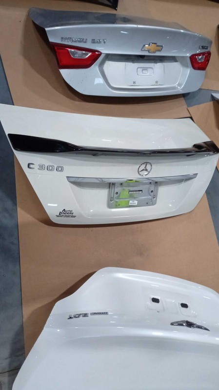 2008 Mercedes-Benz C-Class Deck Lid Trunk Lid OEM 2047500075 Used