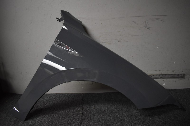 VOLKSWAGEN FENDER RIGHT SIDE FACTORY OEM LOCAL PICKUP