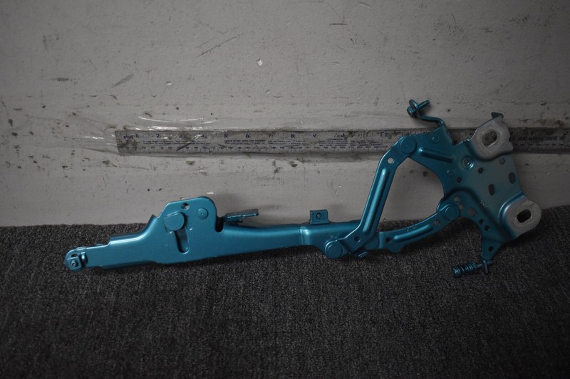 BMW HINGE ARM FACTORY OEM