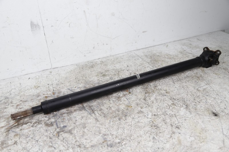 2017-2020 BMW 530I 540I XDRIVE G30 FRONT DRIVE SHAFT AXLE CARRIER OEM