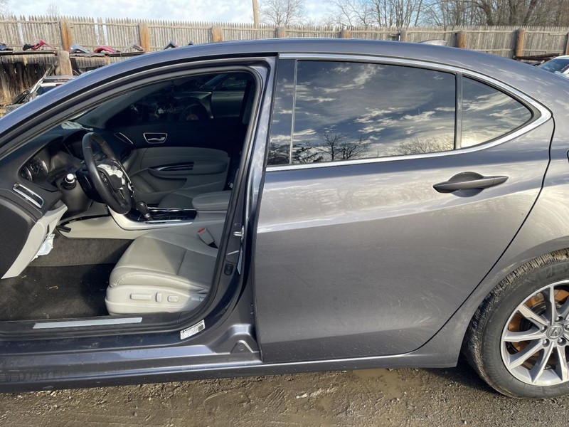 2015-20 ACURA TLX LEFT ROCKER W/POST GRAY PC:NH797MV 2.4L AT FWD 51K BASE 62108