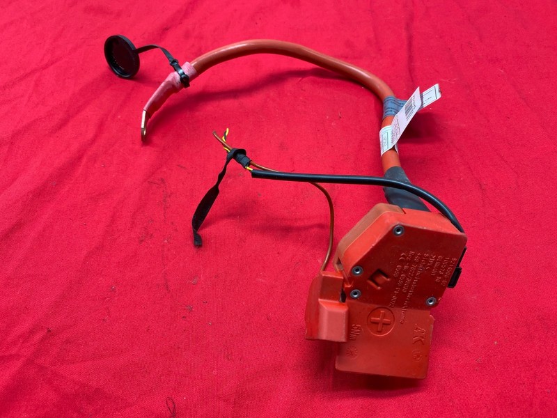 BMW F30 F32 F36 F80 F82 Positive Battery Distribution B+ Fuse Box Red Cable OEM✅