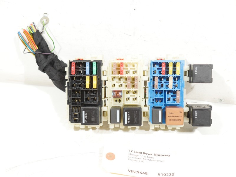 15-19 Land Rover Discovery Sport Junction Fuse Relay Box Block Module OEM