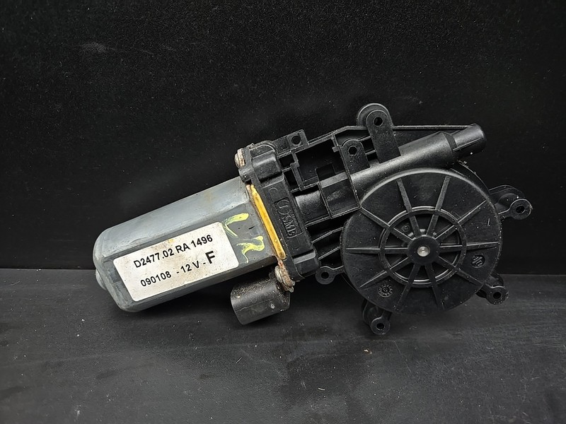 2003-2012 Maserati Quattroporte M139 Rear Left Side Door Window Motor OEM