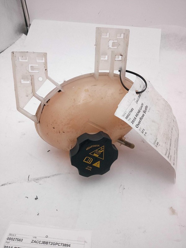 2016 Jeep Renegade Engine Coolant Reservoir Green OEM 68327756AA 2.40L Used
