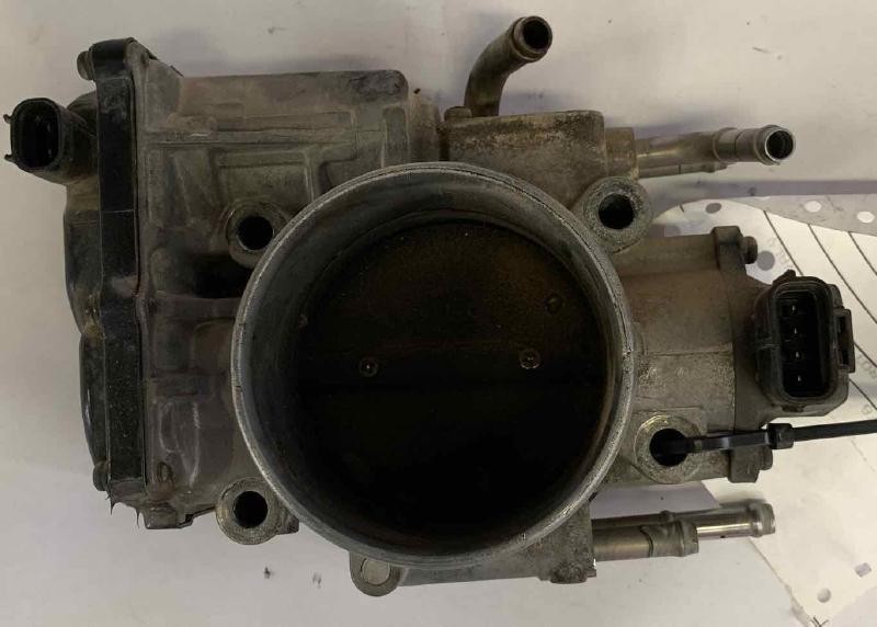Throttle Body/valve Assy LEXUS SC430 02 03 04 05