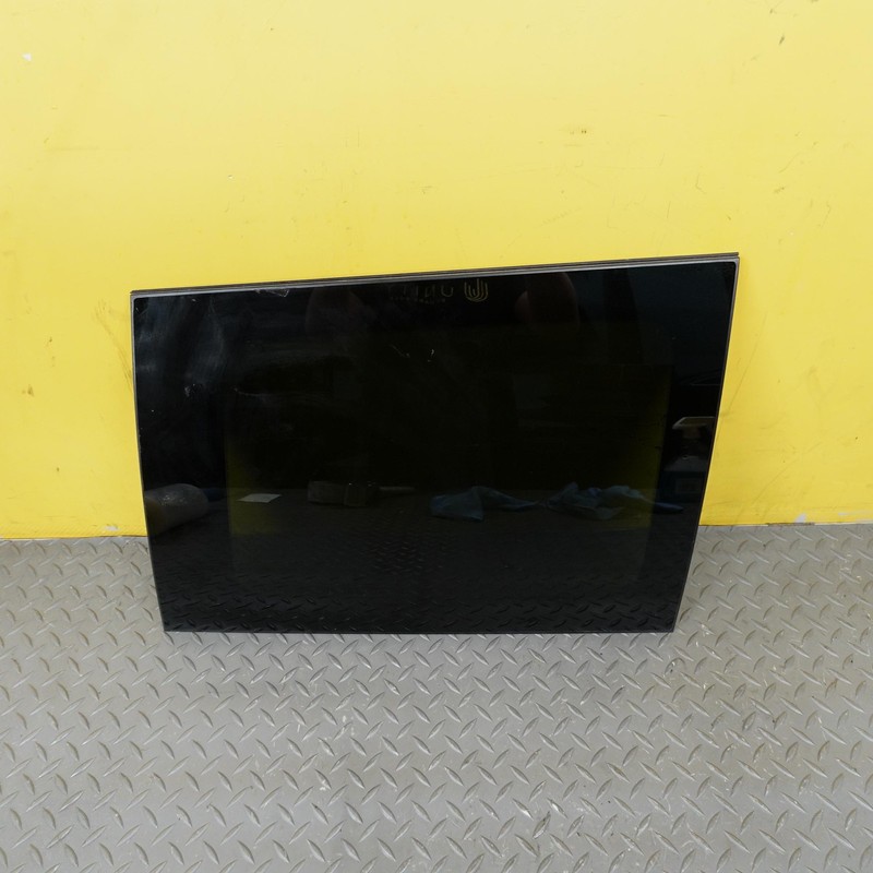2024-2025 HYUNDAI SANTA FE REAR RIGHT QUARTER WINDOW GLASS PANEL OEM 87820R6000