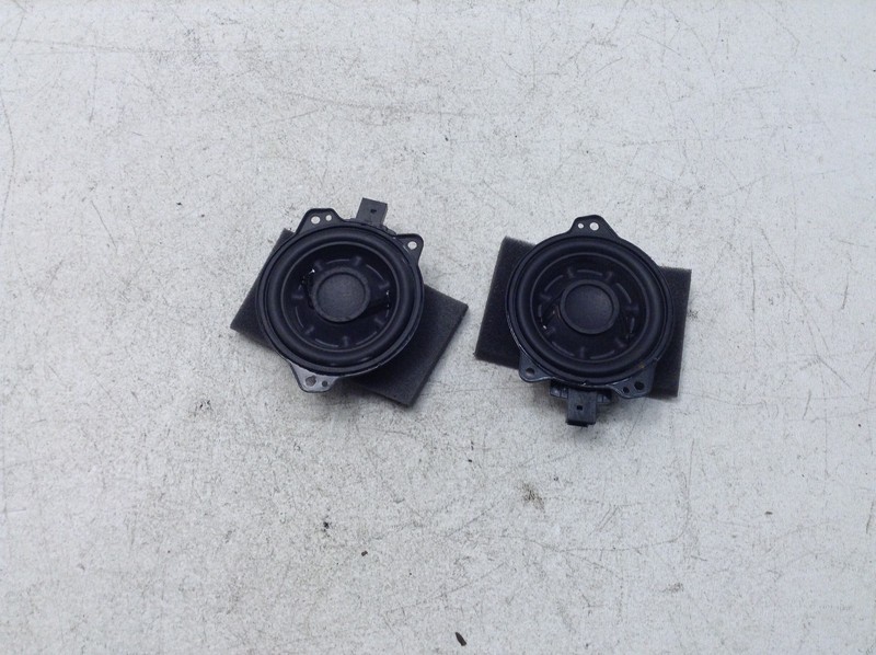 20-24 TESLA MODEL Y PERFORMANCE INTERIOR TWEETER SPEAKER SET OEM