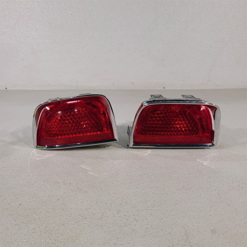 10-13 Camaro Ss Taillight Tail Light Bezel Passenger Rh Aa7322