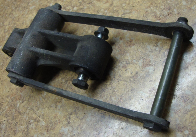 07 Yamaha Royal Star Venture XVZ13 XVZ1300 XVZ 1300 Rear Shock Linkage Mount I5