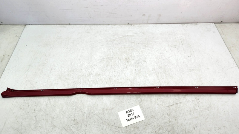 ✅ 12-20 OEM Tesla Model S Right Passenger Rocker Panel Scuff Plate Molding Red