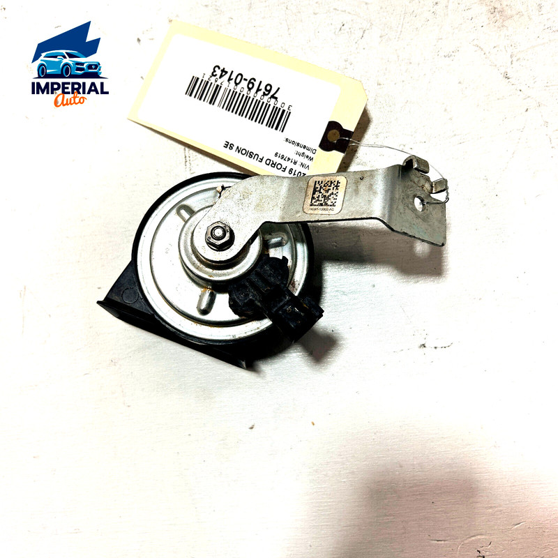 2017 - 2020 FORD FUSION SE 1.5 FRONT RIGHT LOW PITCH NOTE TONE HORN SIGNAL OEM