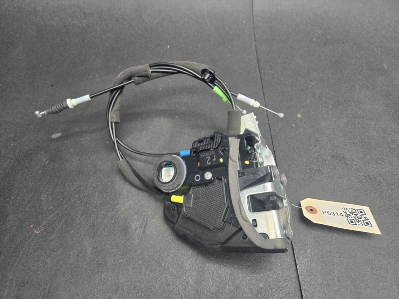 Rear Left Door Lock Latch 2021 Toyota C-HR 69060-F4030 2018 2019 2020 2022