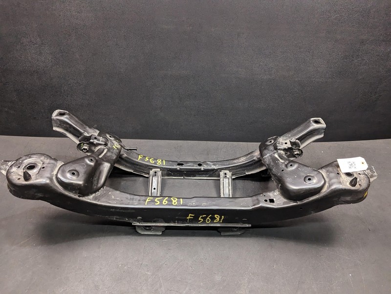 Rear Crossmember 2018 Ford Escape CV61-5K067-BND 2013 2014 2015 2016 2017 - 2019