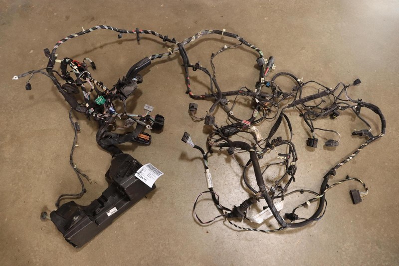 2015 JAGUAR XF 3.0L RWD S/C ENGINE BAY WIRING HARNESS W/ FUSE BOX OEM