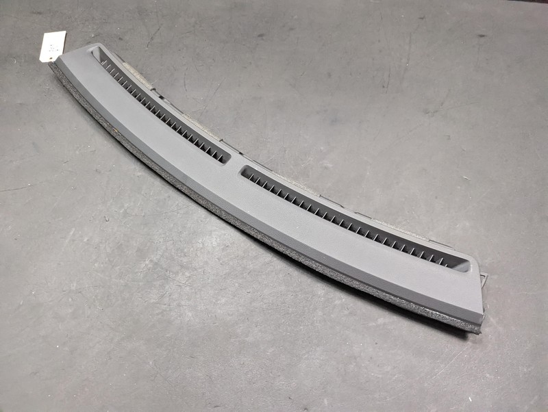 Dashboard Upper Defroster Vent Grille 2019 Hyundai Tucson 84810-D3AA0-TRY 2020