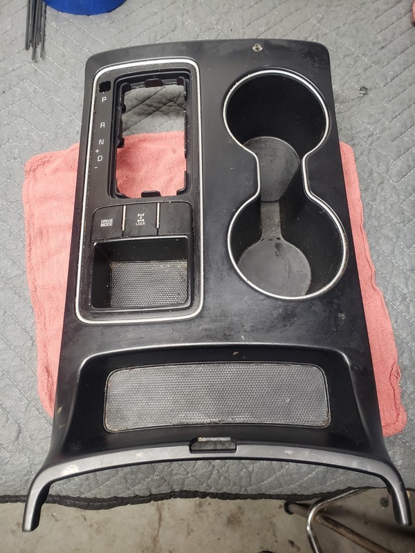 2016-2020 Kia Sorento Center Console Shifter Bezel Trim Cup Holder Complete OEM