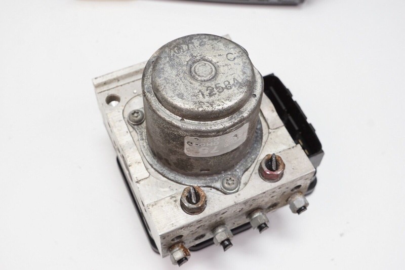 HONDA CROSSTOUR ABS Pump Module VSA Modulator Valve TP7A5 OEM 2010 - 2012