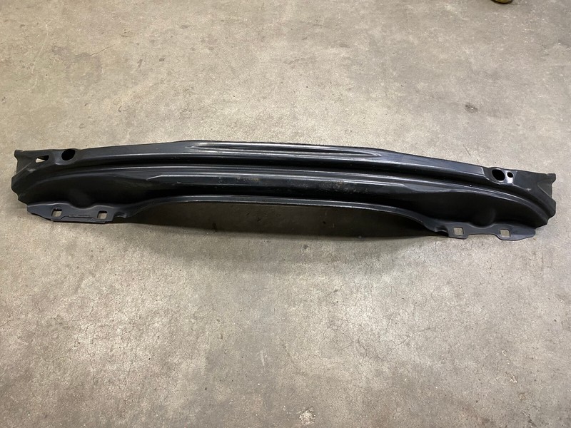 2017-2020 JAGUAR F-PACE REAR BUMPER REINFORCEMENT IMPACT BAR REBAR OEM LOT668