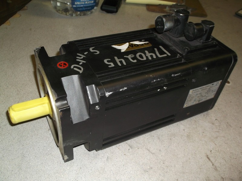Modicon Telemecanique AC Servo Motor BPH1422NAF2LA1 3630 RPM *FREE SHIPPING*