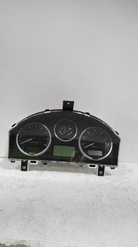 2008 Land Rover LR2 Speedometer Gauge OEM Orange 285379 156K Miles