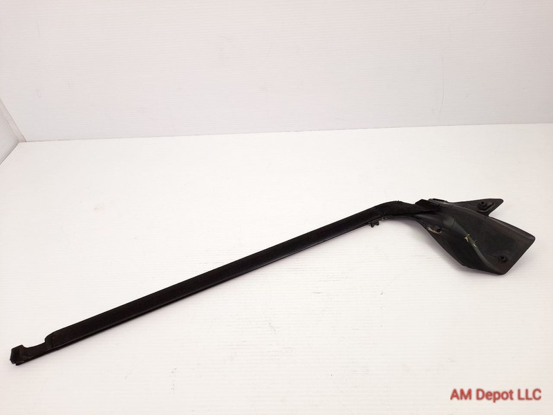 2012 BMW 535i 550i GT F07 Rear Right Passenger Door Weatherstrip 51357289262