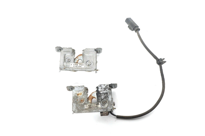 07 08 09 10 BMW X5 HOOD BONNET LOCK LATCH CATCH LEFT & RIGHT SET OEM